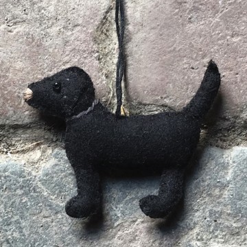 Felt Hanging | Labrador | Black Felt Hanging | Labrador | Black